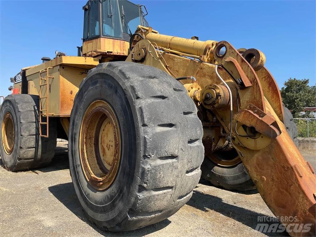 CAT 992G Kolesové nakladače
