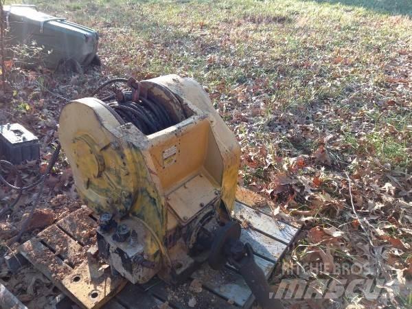 CAT C501 Navijaky