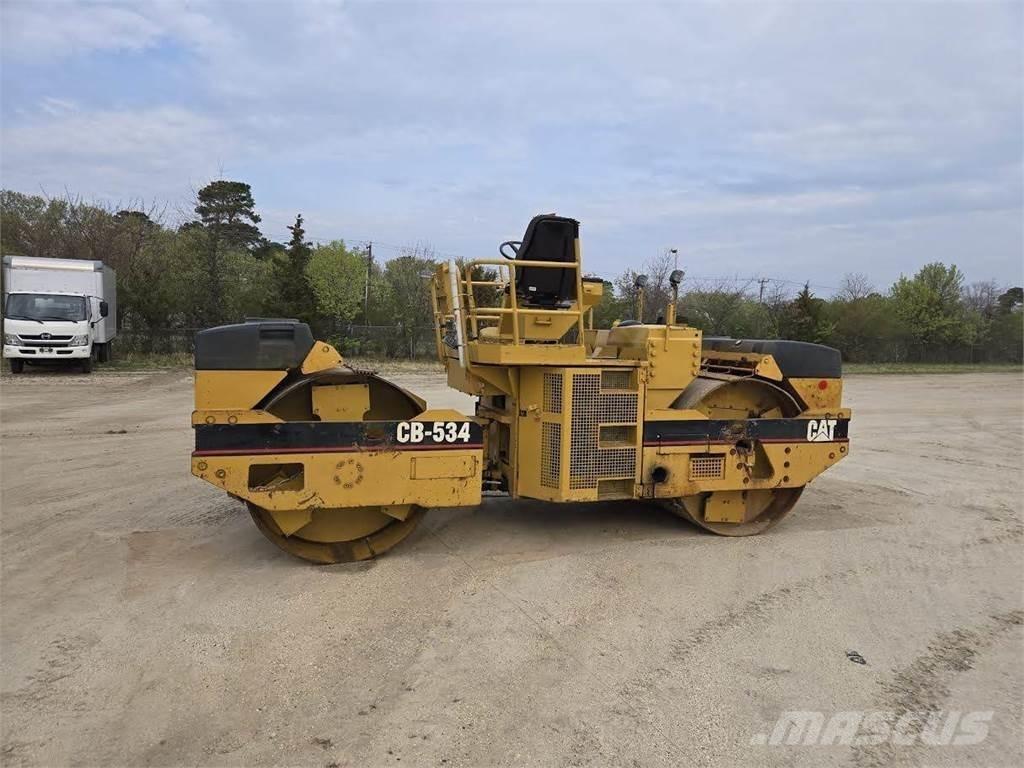 CAT CB-534 Ťahačové valce
