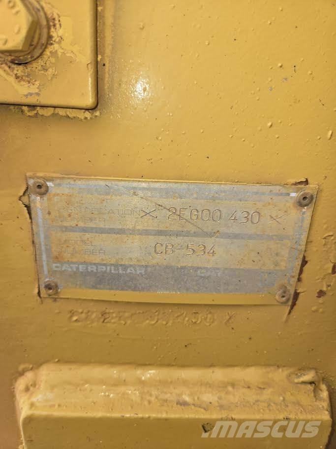 CAT CB-534 Ťahačové valce