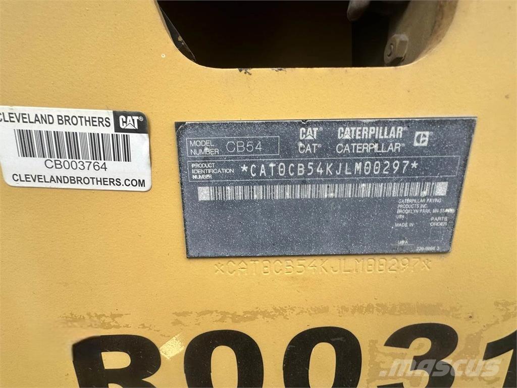 CAT CB54 Ťahačové valce