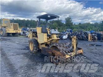 CAT CP323C Pôdne kompaktory