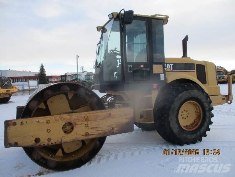 CAT CP563D Vlečné vibračné valce