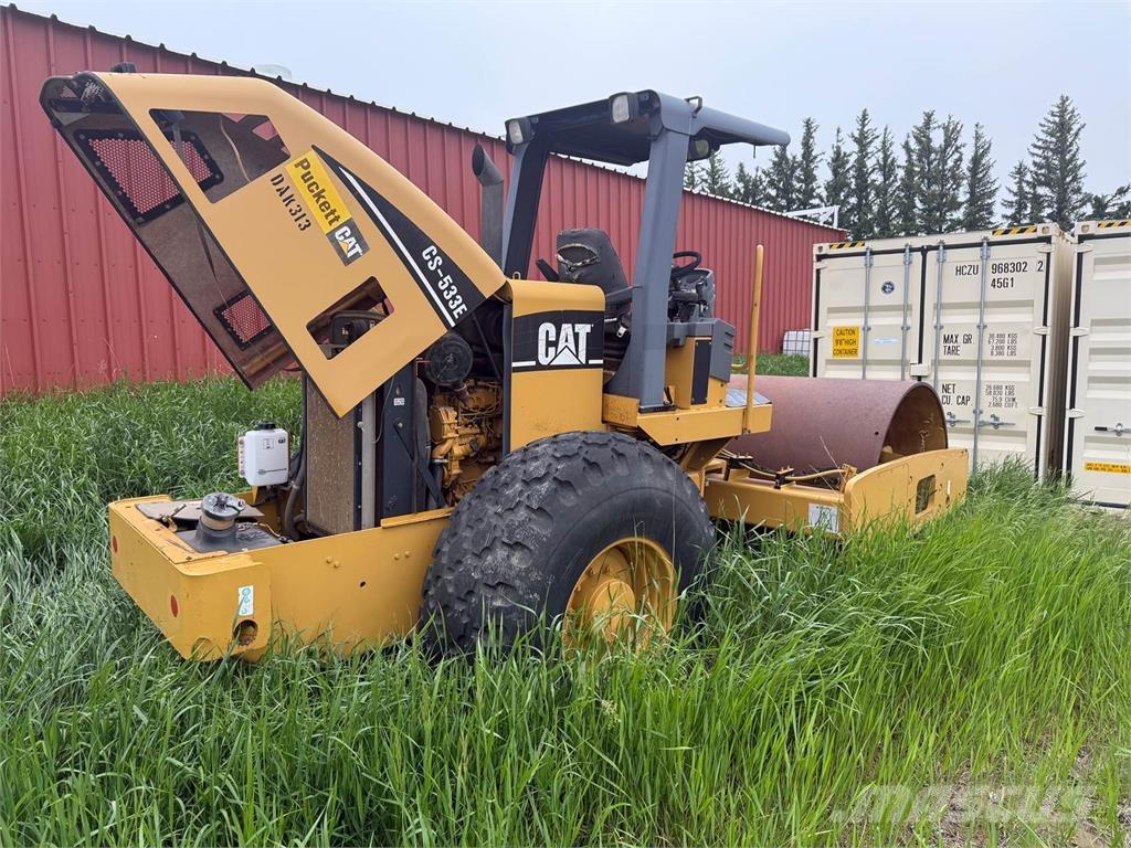 CAT CS533E Ťahačové valce