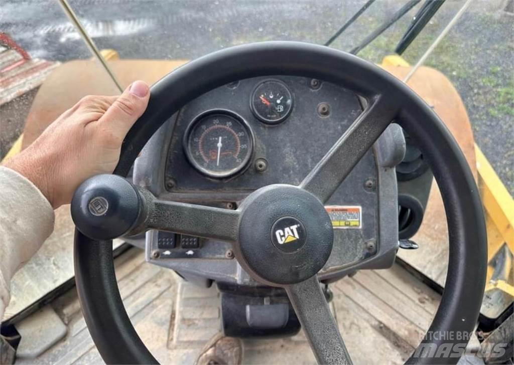 CAT CS74 Ťahačové valce