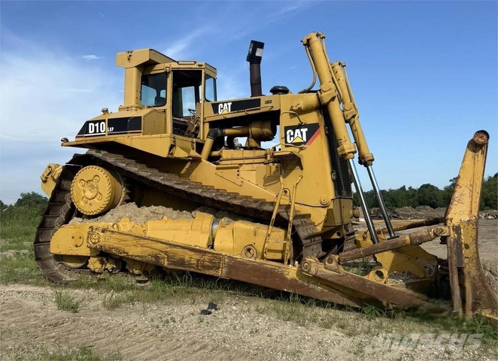 CAT D10 Pásové dozéry