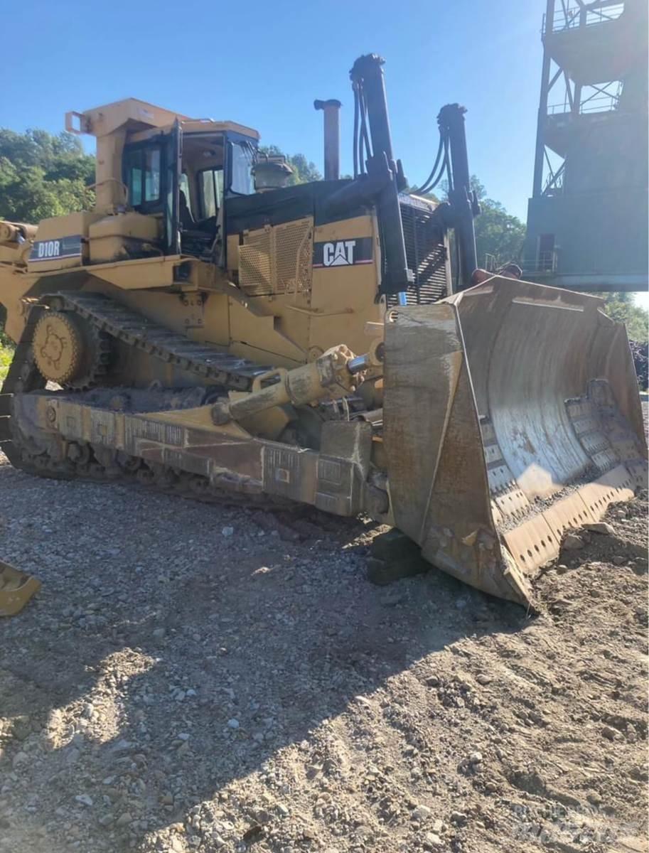 CAT D10R Pásové dozéry