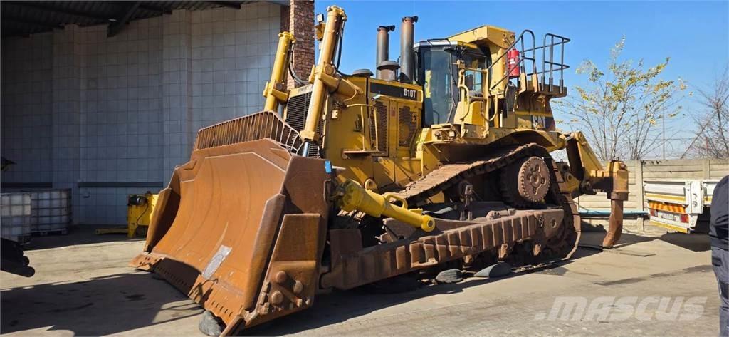 CAT D10T Pásové dozéry