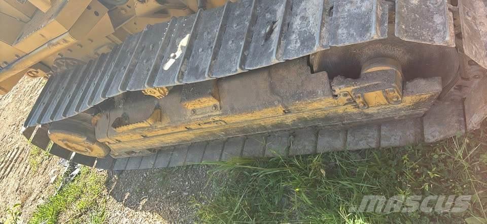 CAT D3C XL Pásové dozéry
