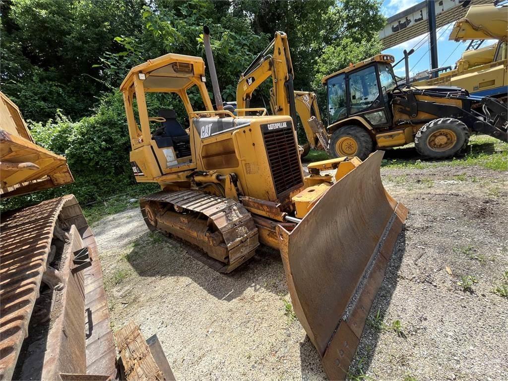 CAT D3G XL Pásové dozéry