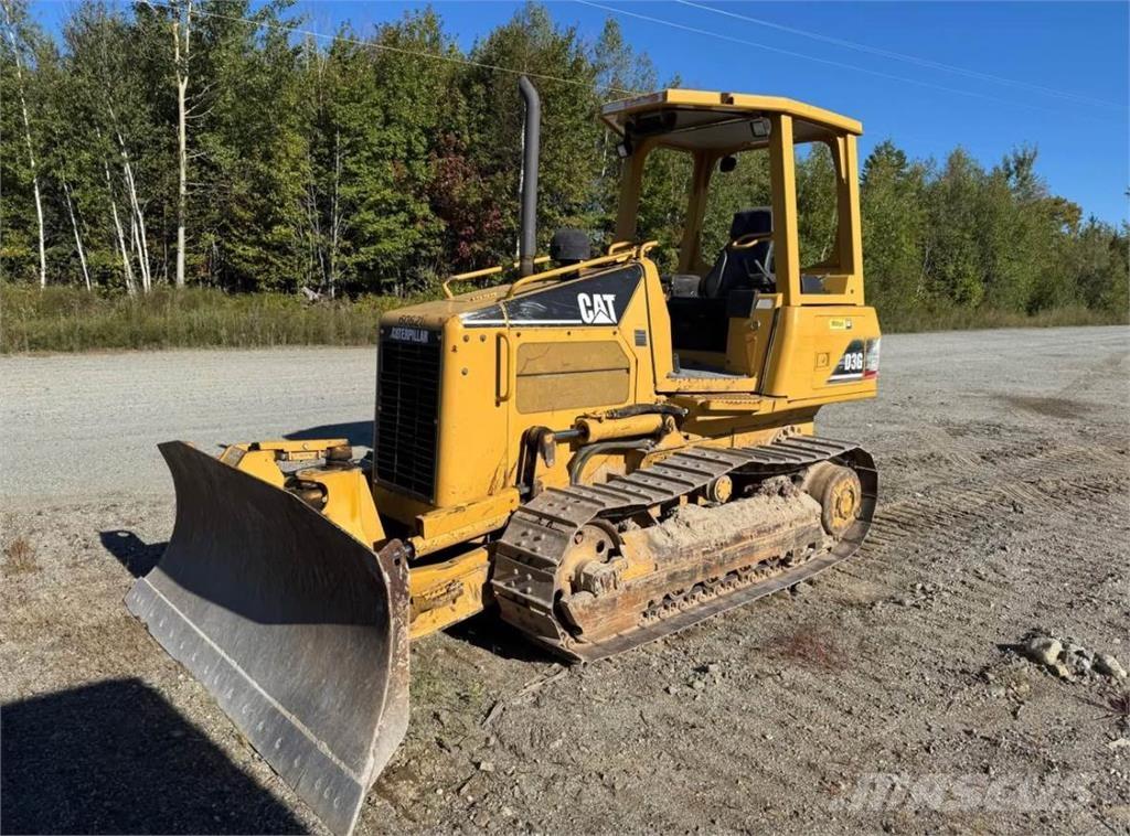 CAT D3G XL Pásové dozéry