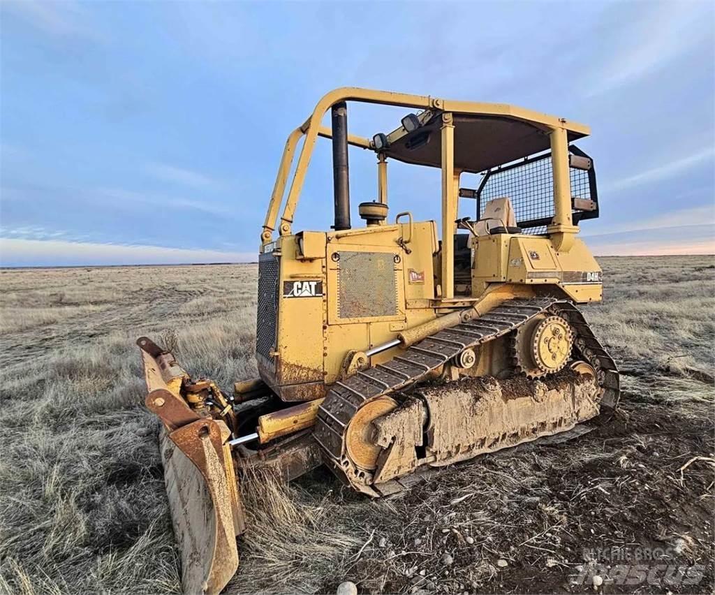 CAT D4H Pásové dozéry