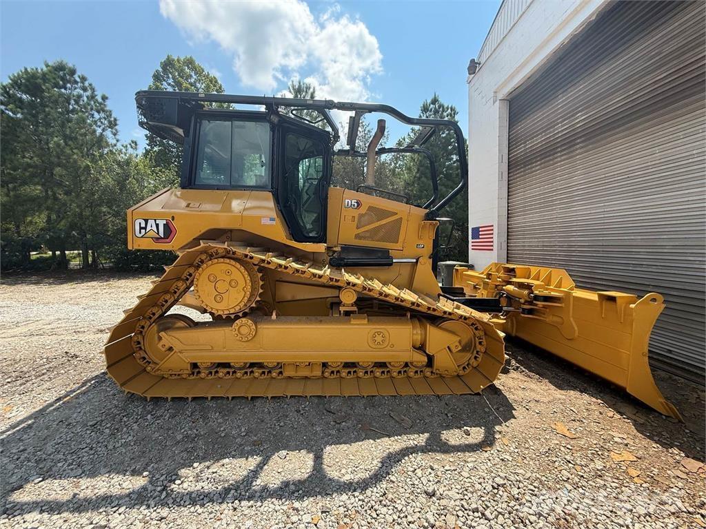 CAT D5 LGP Pásové dozéry