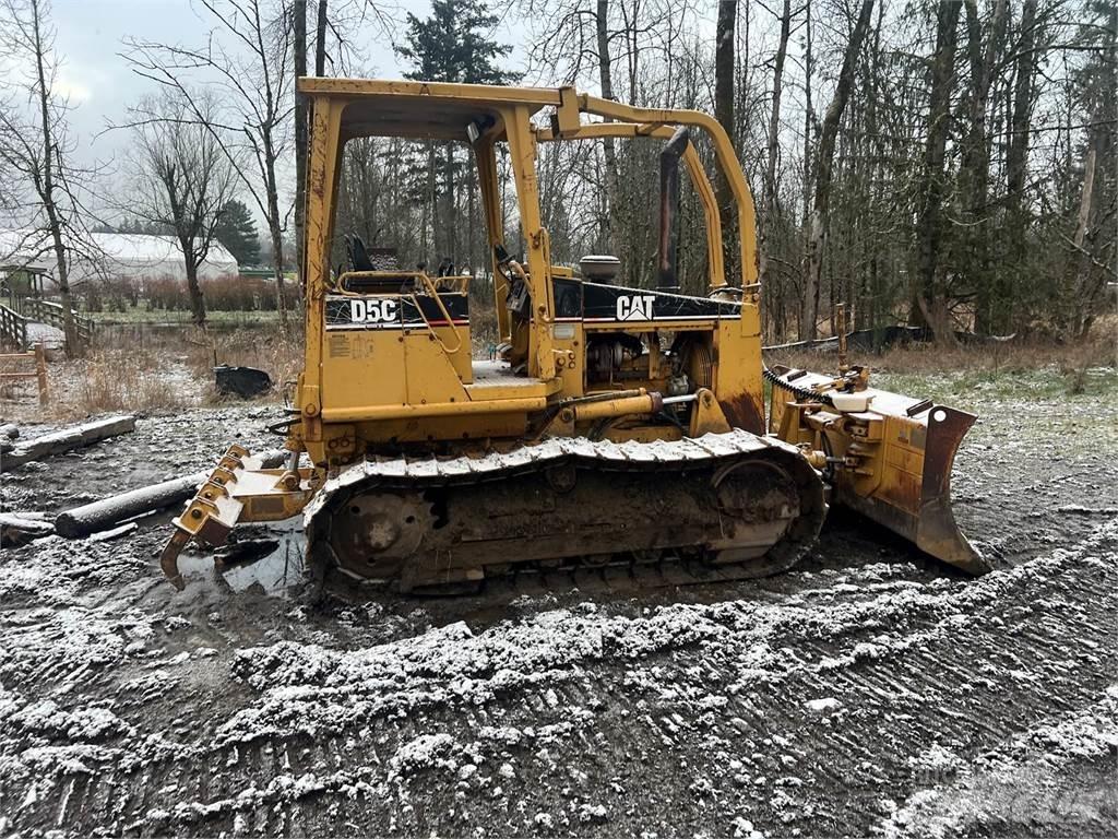 CAT D5C Pásové dozéry