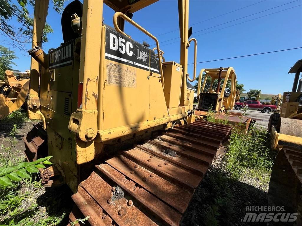 CAT D5C Pásové dozéry