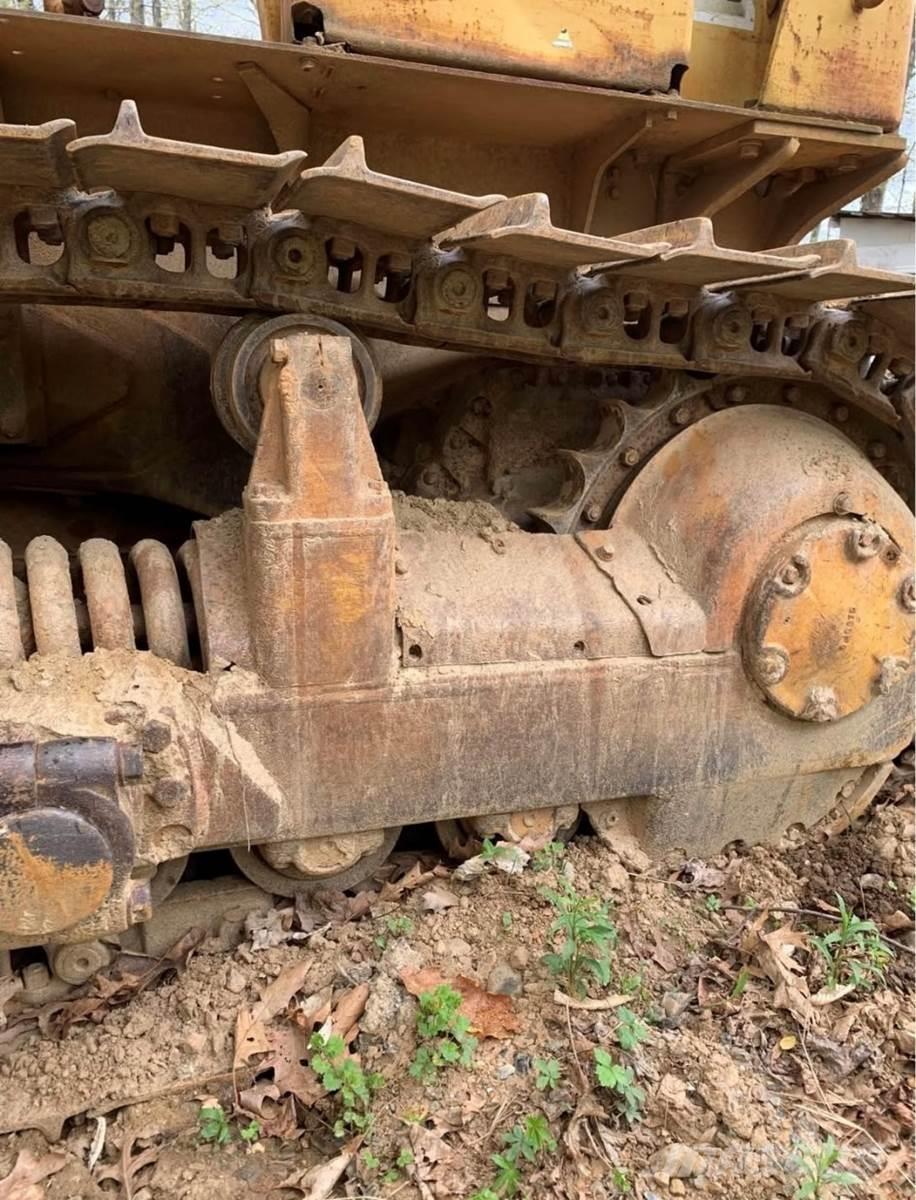 CAT D6C Pásové dozéry