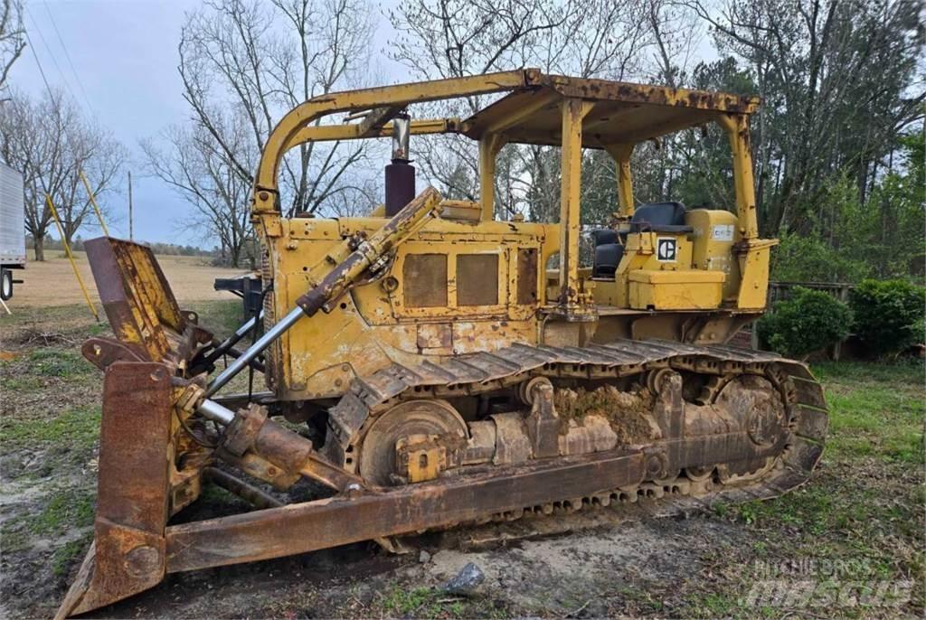 CAT D6C Pásové dozéry