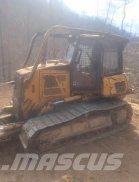 CAT D6K Pásové dozéry