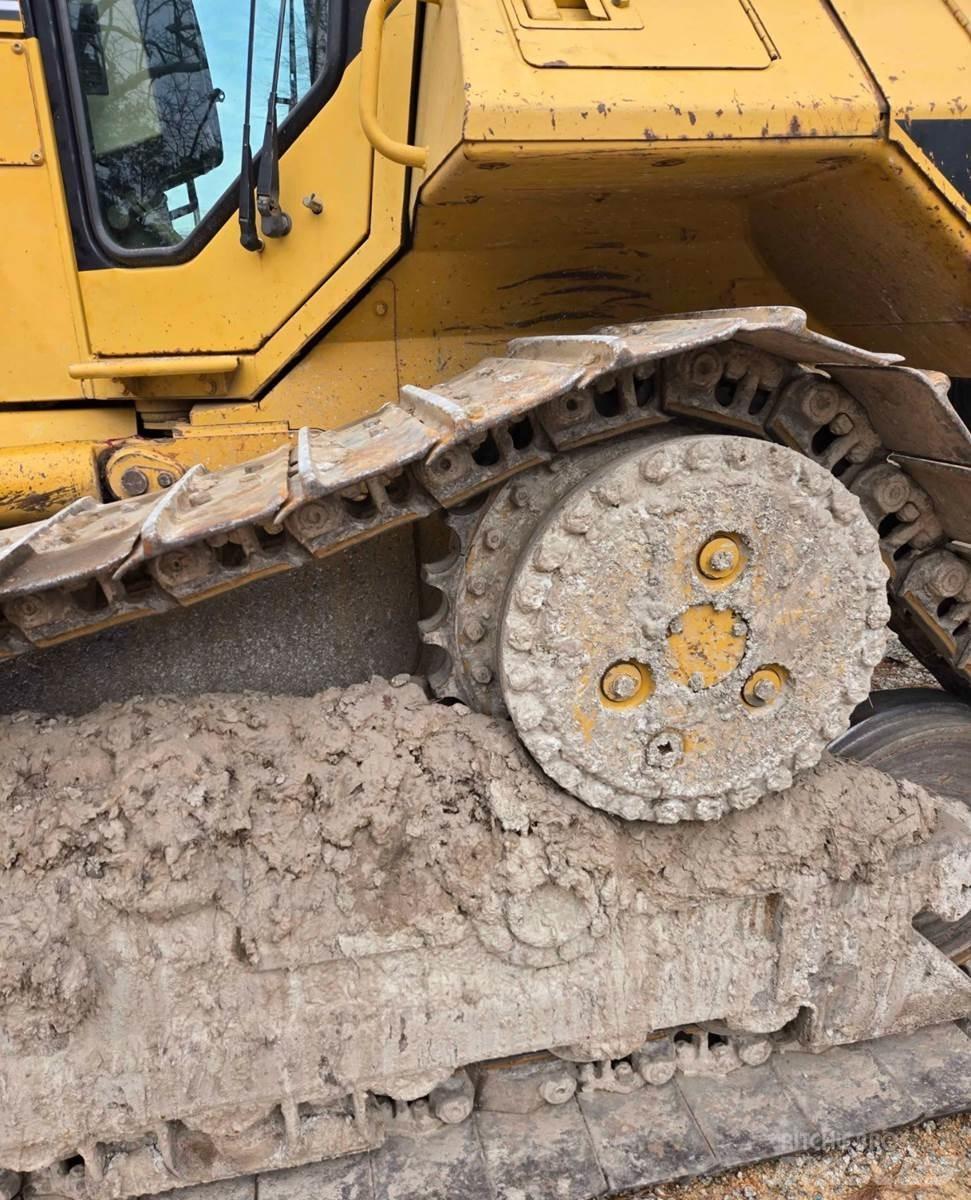 CAT D6M XL Pásové dozéry