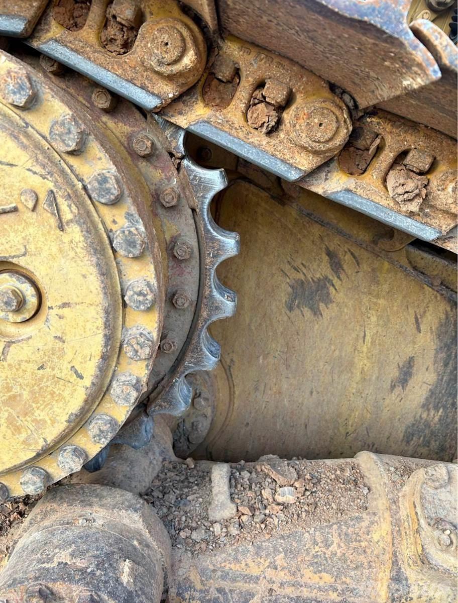 CAT D6M XL Pásové dozéry