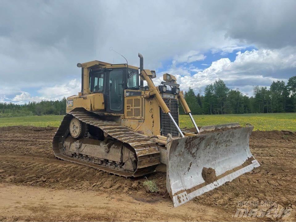 CAT D6T Pásové dozéry