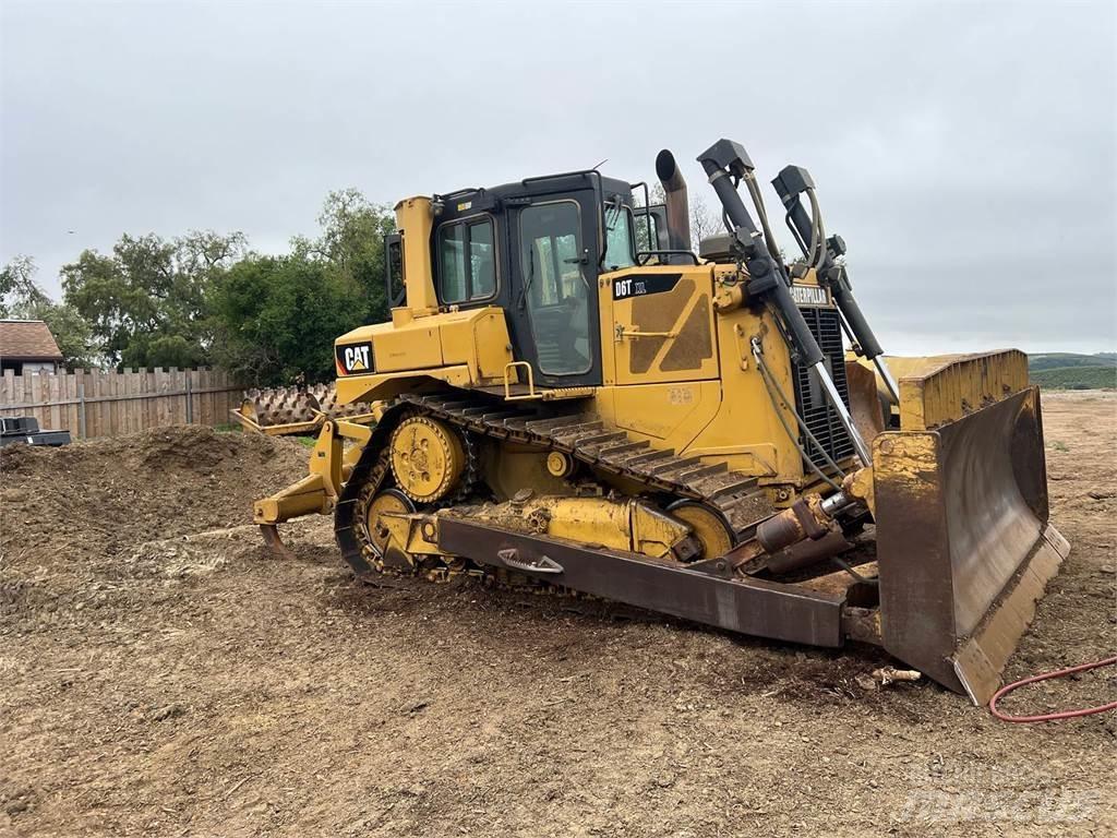CAT D6T XL Pásové dozéry