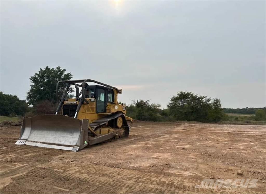 CAT D6T XW Pásové dozéry
