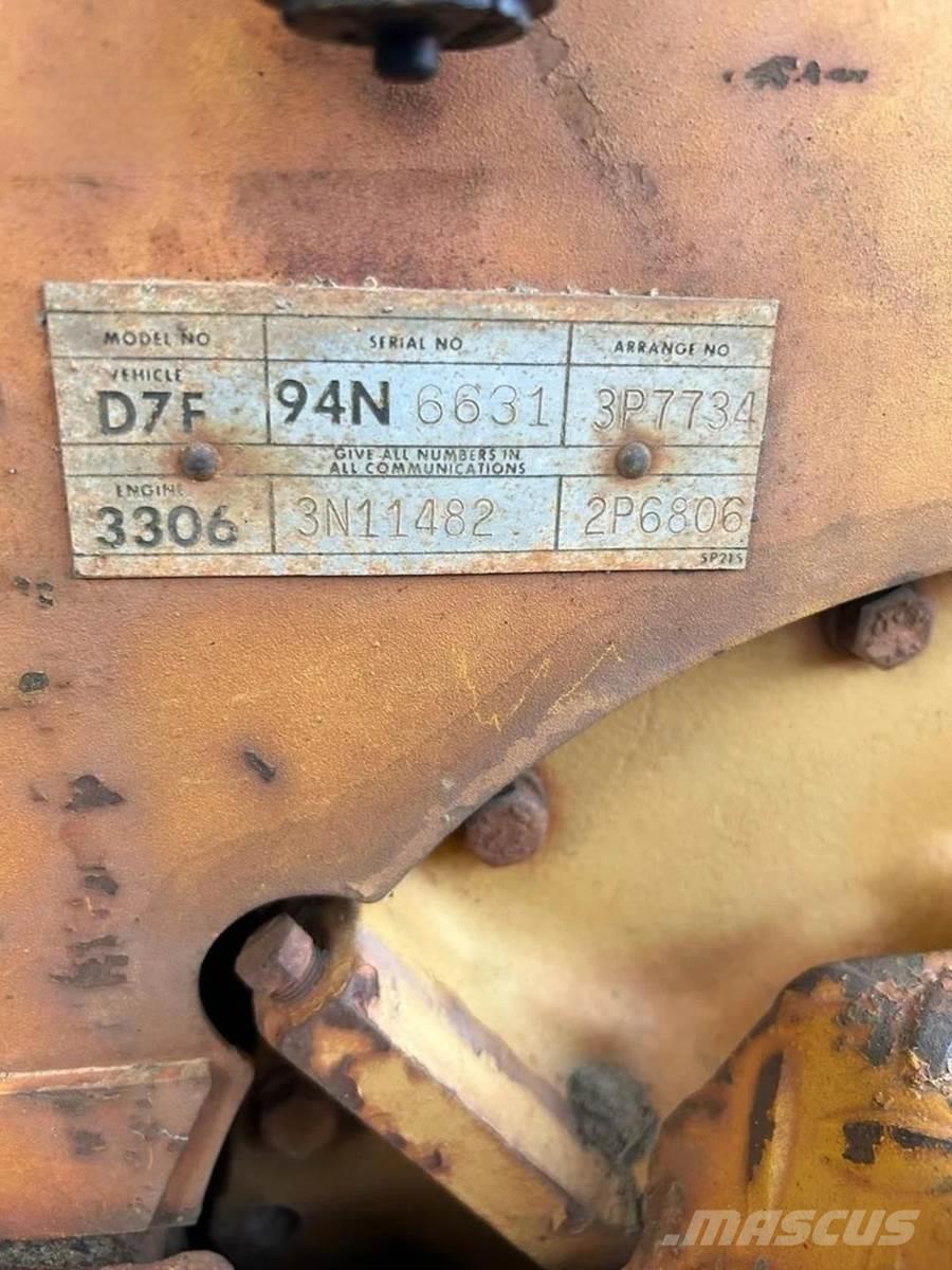 CAT D7F Pásové dozéry