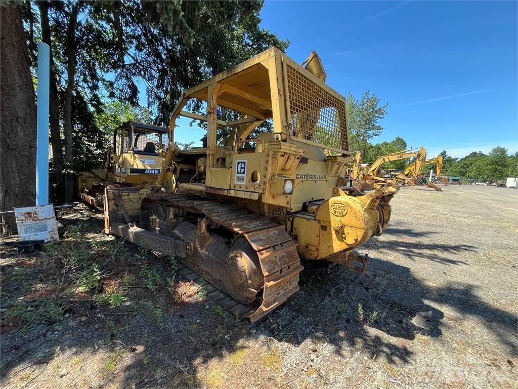 CAT D7G Pásové dozéry
