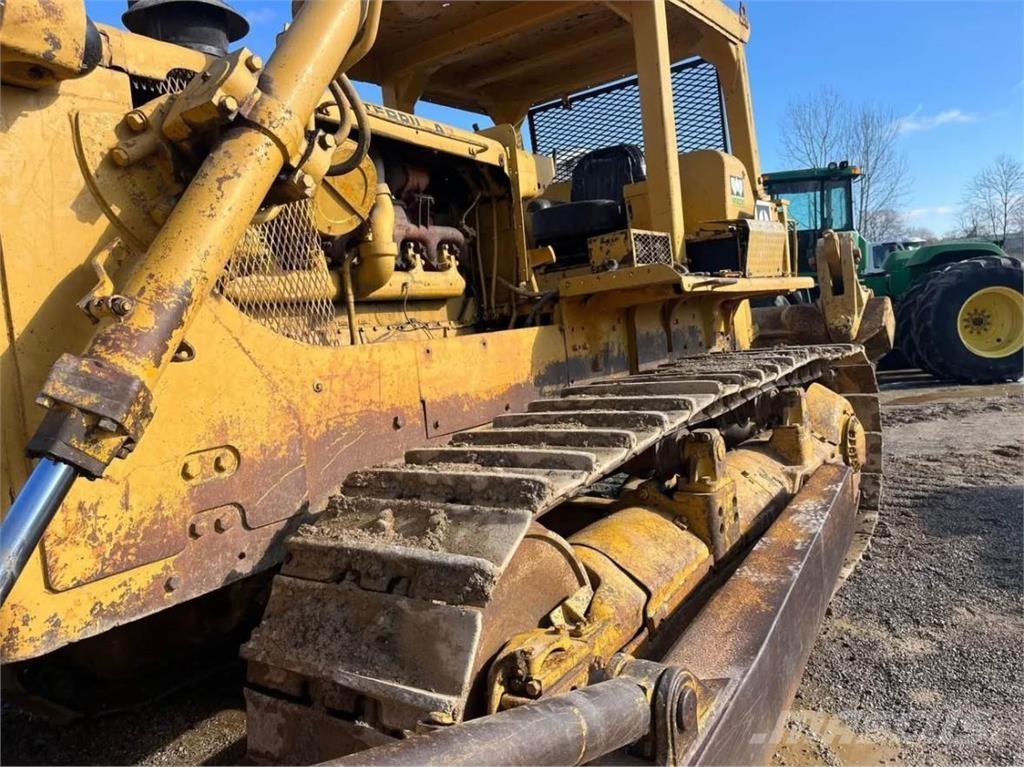 CAT D8H Pásové dozéry