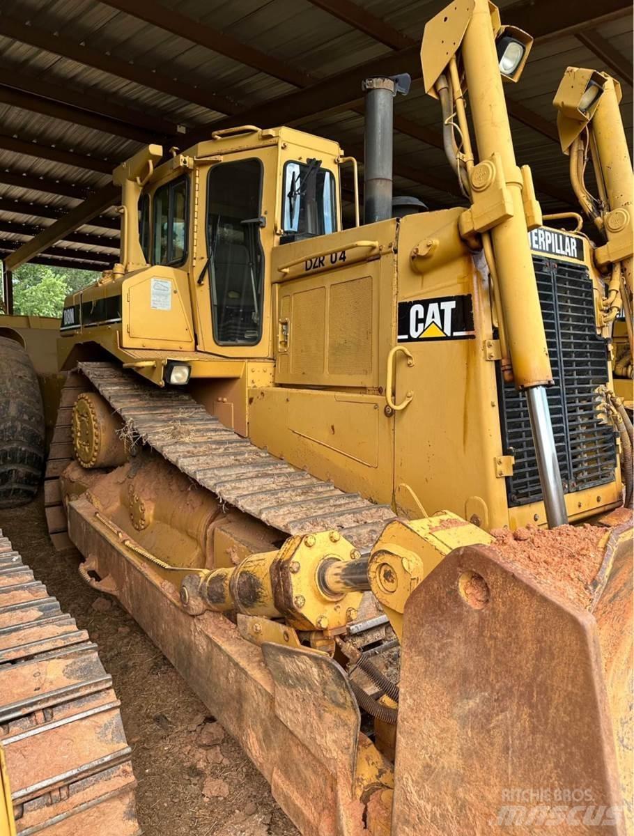 CAT D8N Pásové dozéry