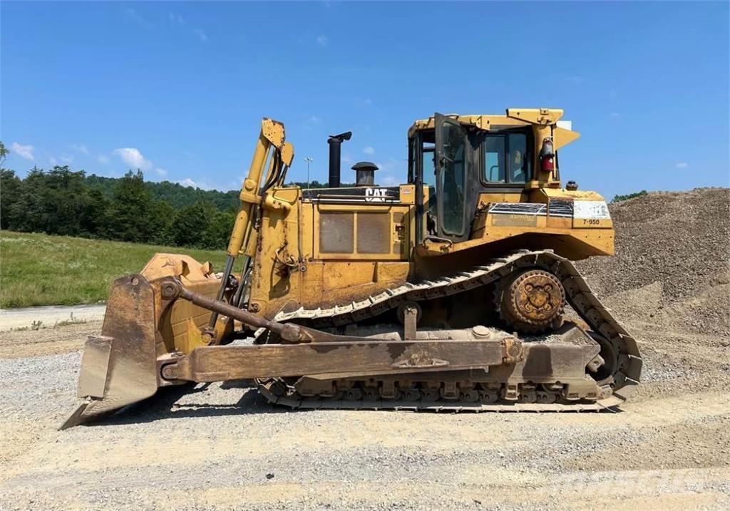 CAT D8N Pásové dozéry
