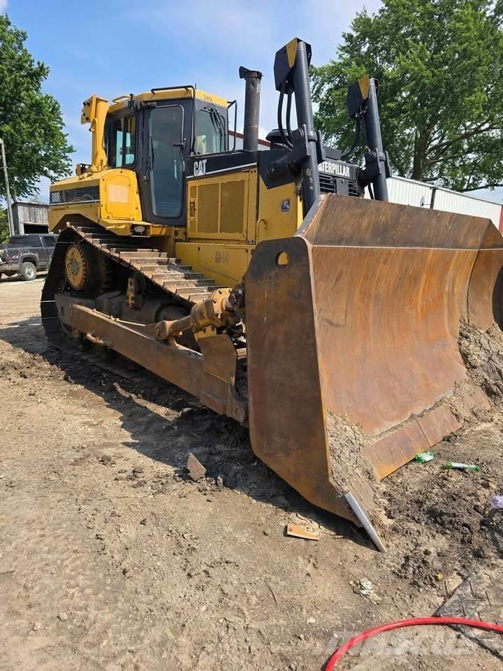 CAT D8R Pásové dozéry