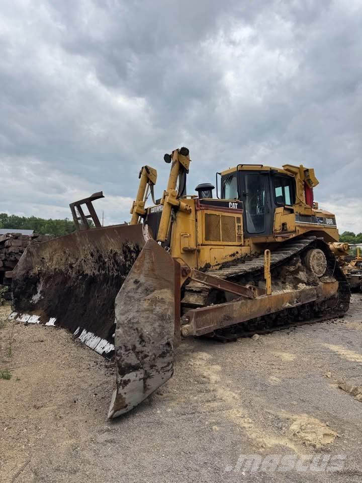 CAT D8R Pásové dozéry