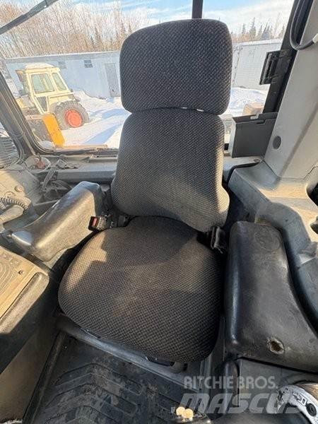 CAT D8T Pásové dozéry