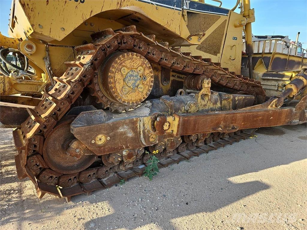 CAT D8T Pásové dozéry