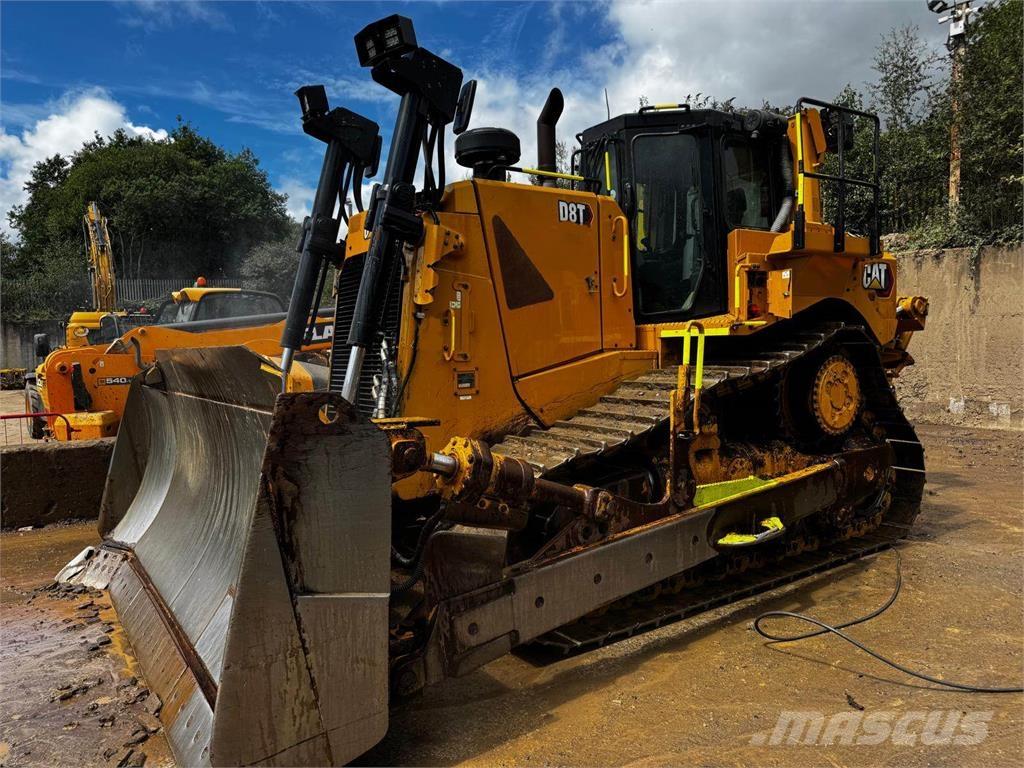 CAT D8T Pásové dozéry