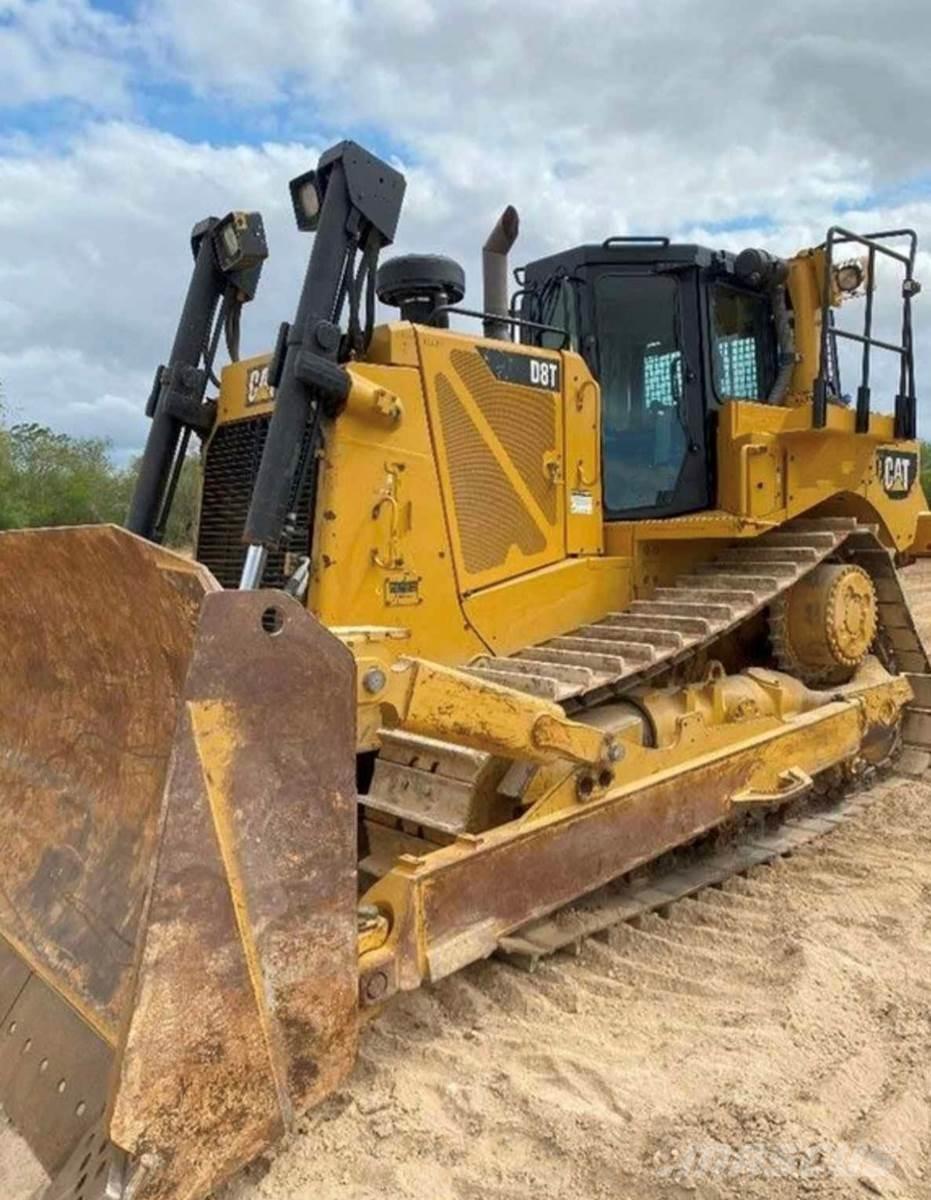 CAT D8T Pásové dozéry