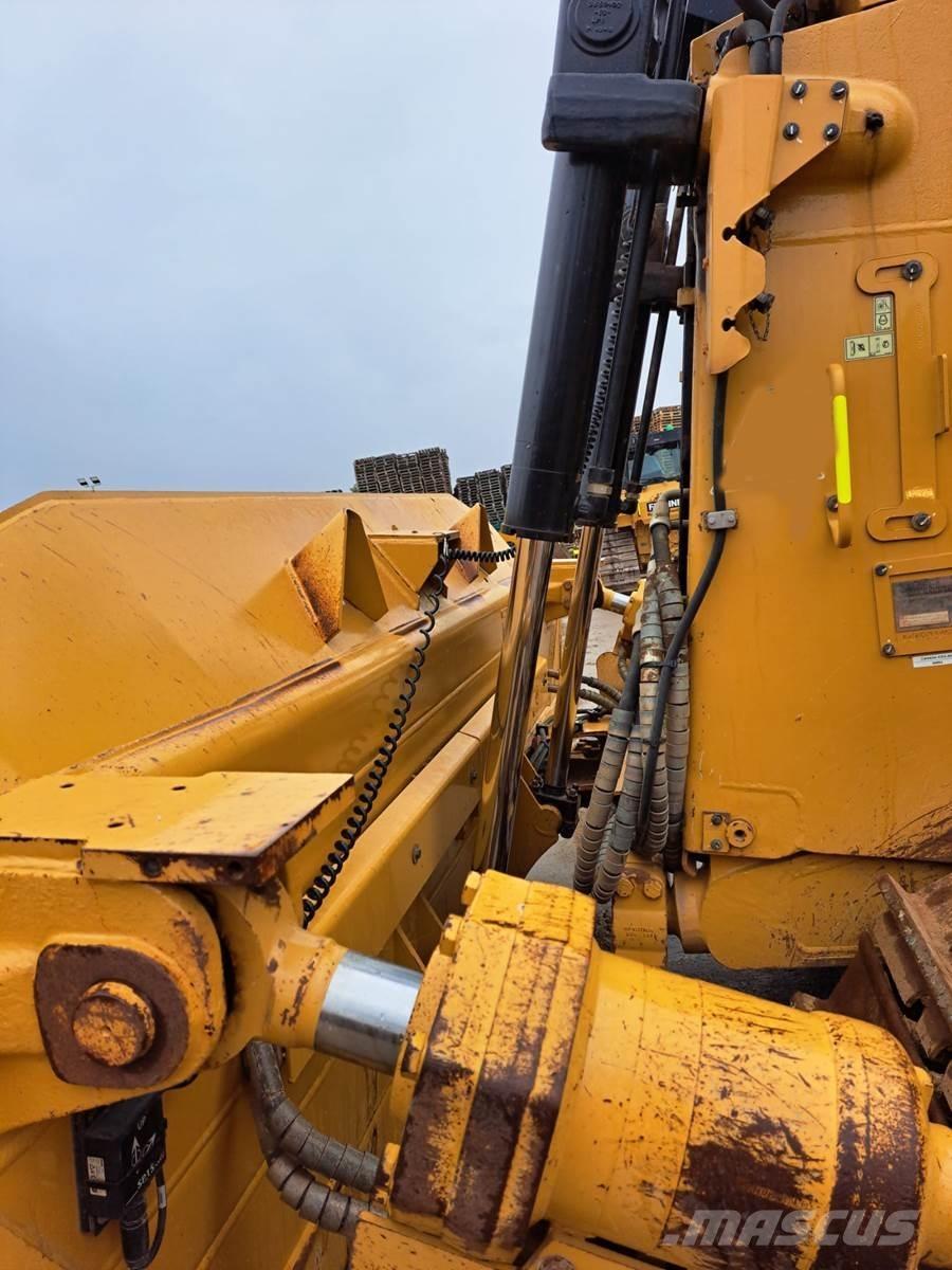 CAT D8T Pásové dozéry