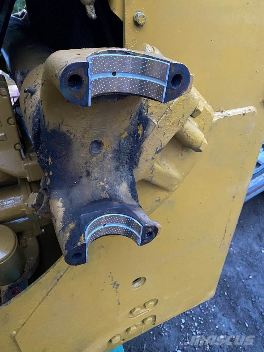 CAT D9G Pásové dozéry