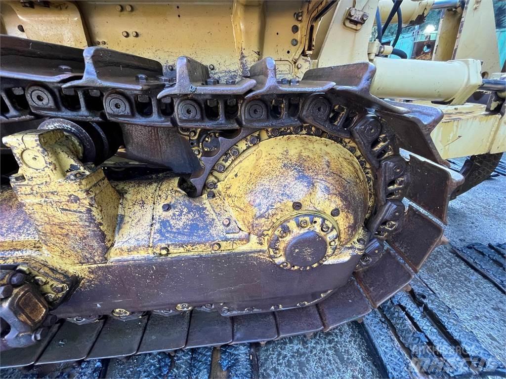 CAT D9H Pásové dozéry