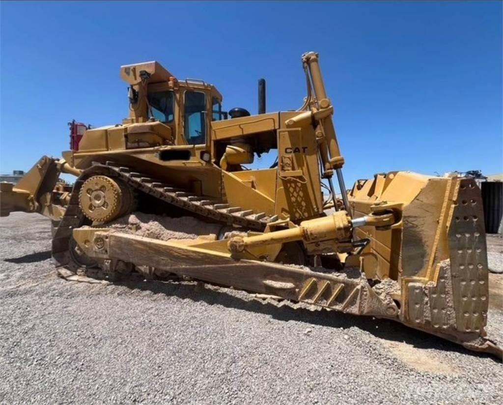CAT D9L Pásové dozéry