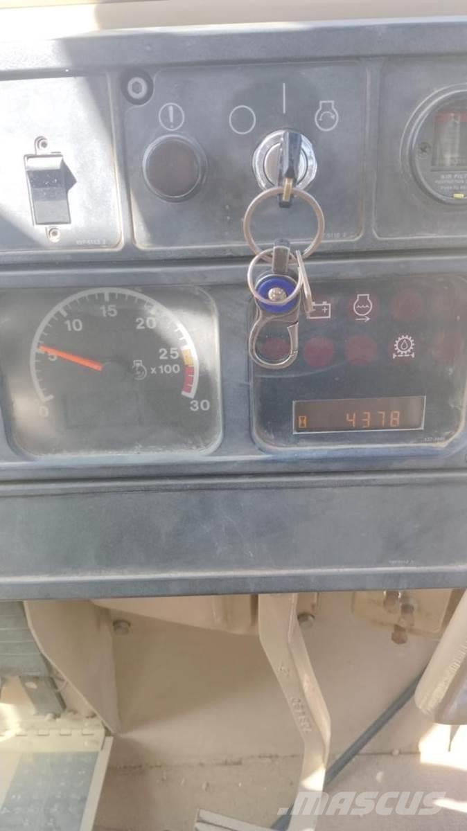 CAT D9R Pásové dozéry