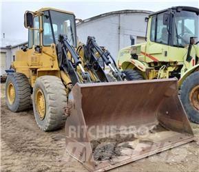 CAT IT18B Kolesové nakladače