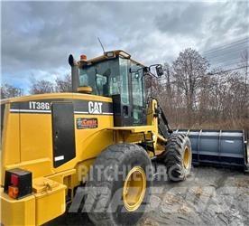 CAT IT38G Kolesové nakladače