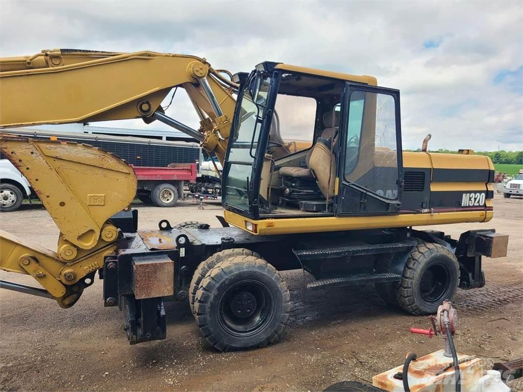 CAT M320 Kolesové rýpadlá