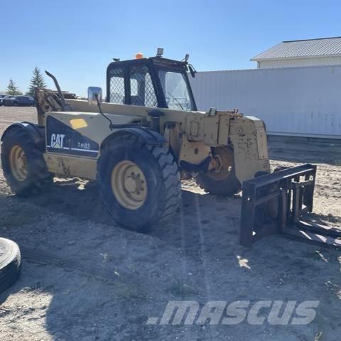 CAT TH83 Teleskopické manipulátory