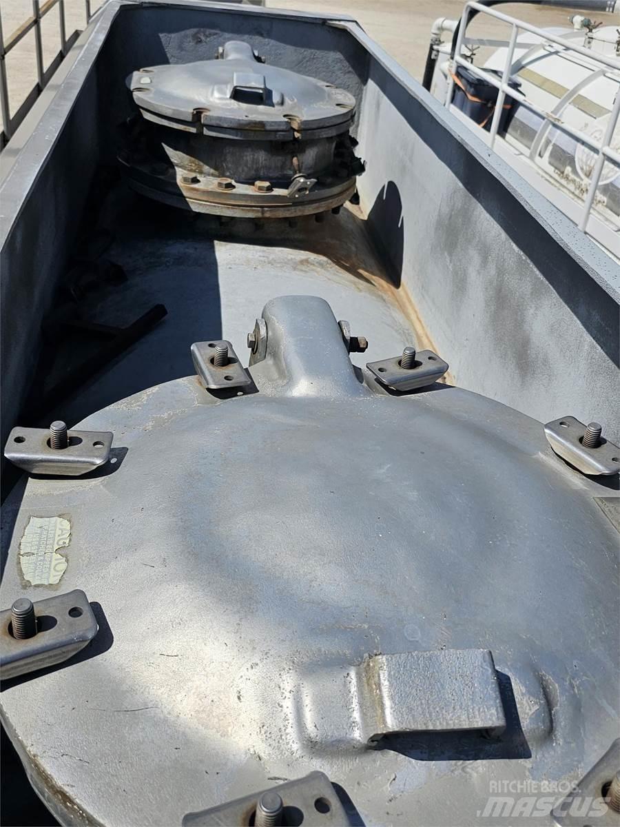  Comptank Cisternové prívesy