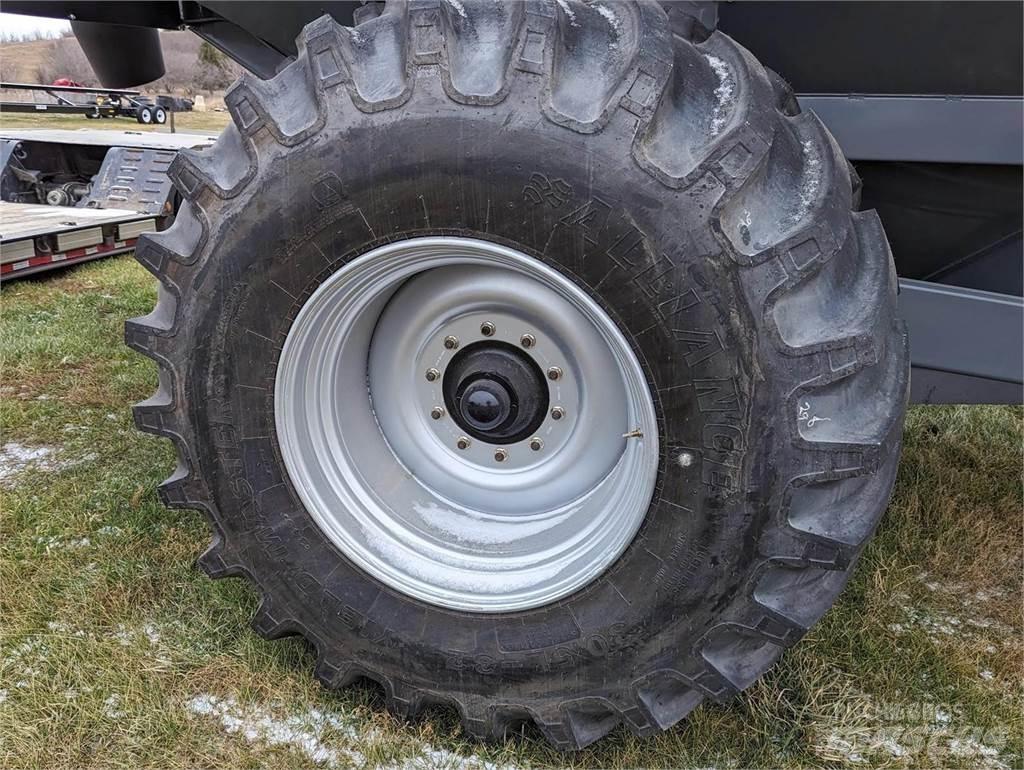 Demco 850 Obilné návesy