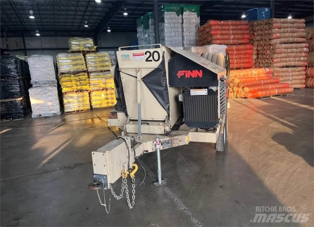 Finn BB302 Komunálne / Multi-úžitkové vozidlá